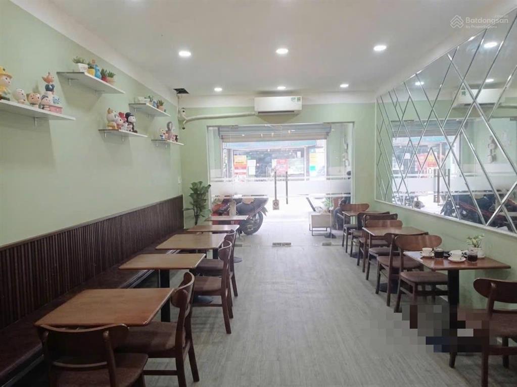 Cho thuê mặt tiền 11 trương quốc dung phú nhuận 60m2, giá 13tr   0906 961 ***