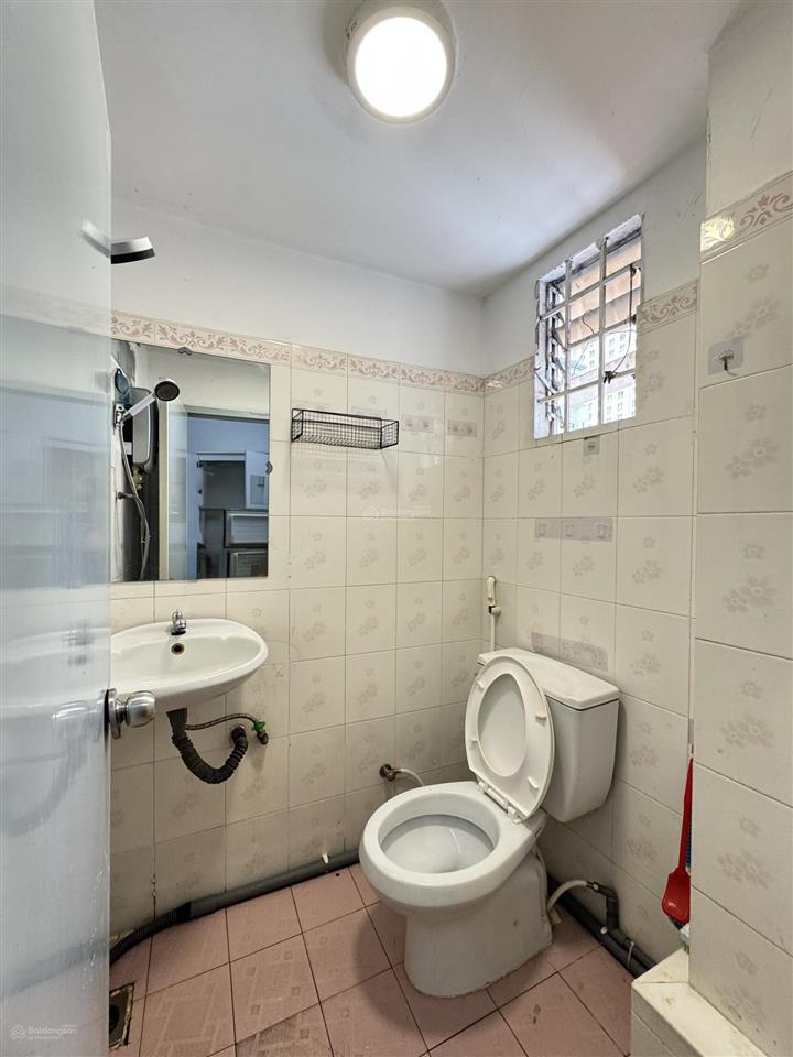 Cho thuê chdv. 25m2, full nội thất, mặt tiền võ duy ninh, gần quận 1, giá chỉ 4,8 triệu/tháng