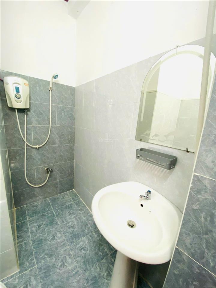 Cho thuê chdv full nội thất 25m đường nguyễn hửu cảnh , bình thạnh, gần quận 1 4,5 triệu/tháng