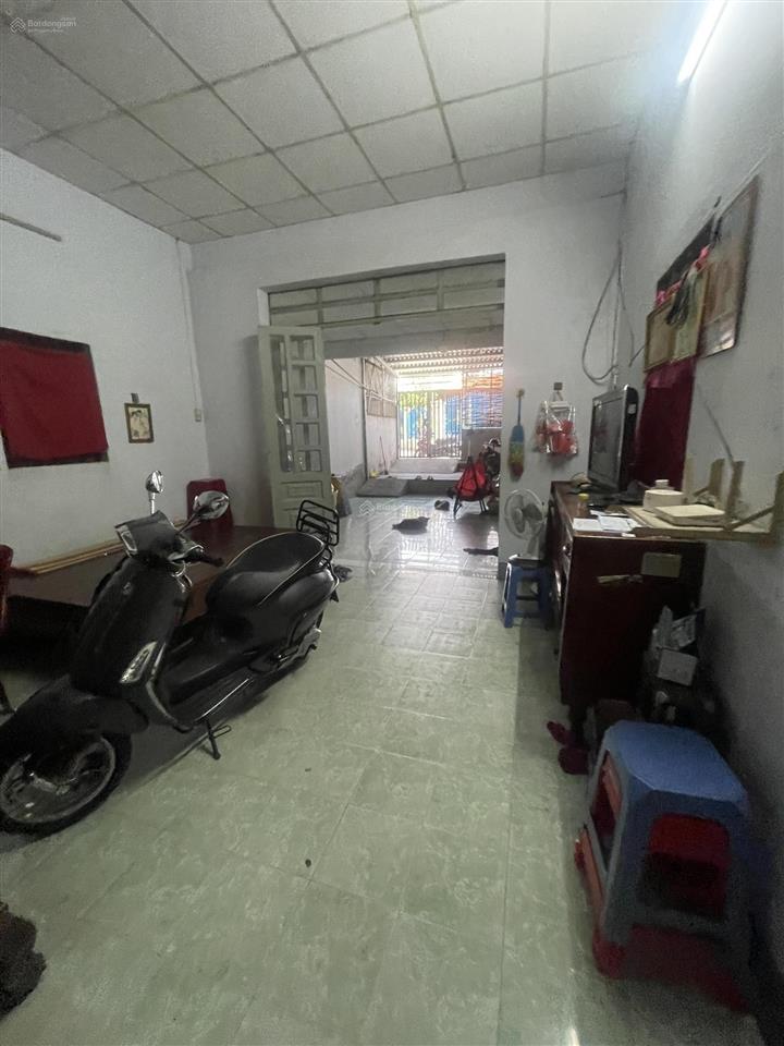 Bán nhà hẻm 563 trục lê văn khương, 5,3 tỷ, 130m2, phù hợp kinh doanh, chdv, spa, nở hậu shr