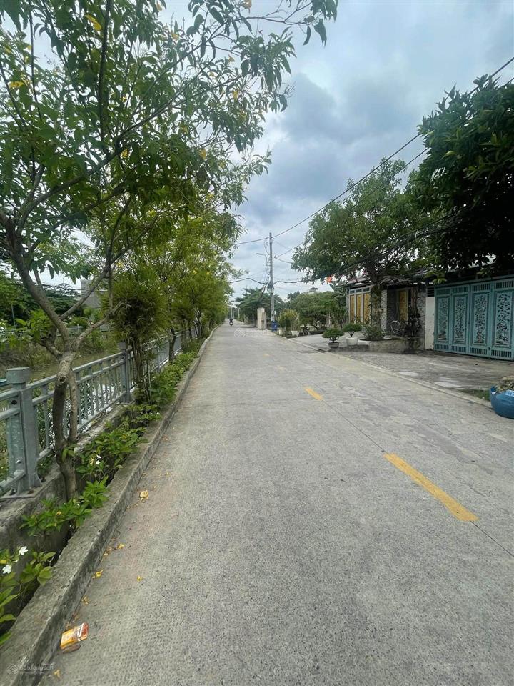 Bán nhà mặt phố 4 tầng view kênh tại thạnh lộc 25, giá cực chất 16,5 tỷ 700m2 200m2 thổ cư 4pn, 4wc