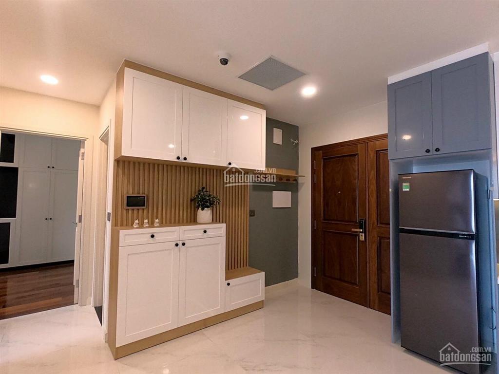 Em trang chuyên bán tại florita có nhiều hàng giá tốt 2tỷ400 1pn,  0985 512 ***