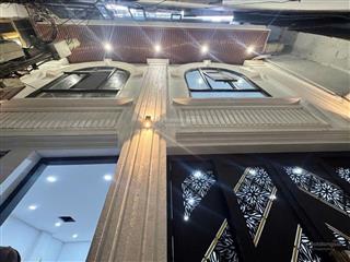 Bán nhà ô tô, kinh doanh, thang máy 50m ra phố ngụy như kon tum 6 tầng 3 ngủ hơn 17 tỷ.