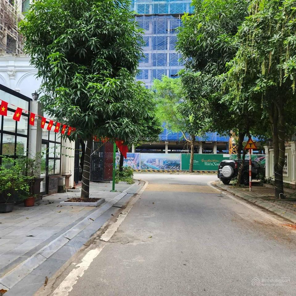 Bán nhà lô góc, thang máy nguyễn tuân  108m, chỉ 74.99 tỷ