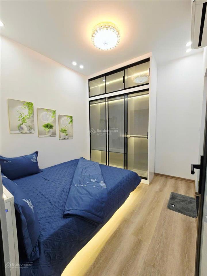 Dành cho gia đình trẻ (xách vali về ở ngay) bán nhà quan nhân 31m, 3 ngủ chỉ 7.99 tỷ.