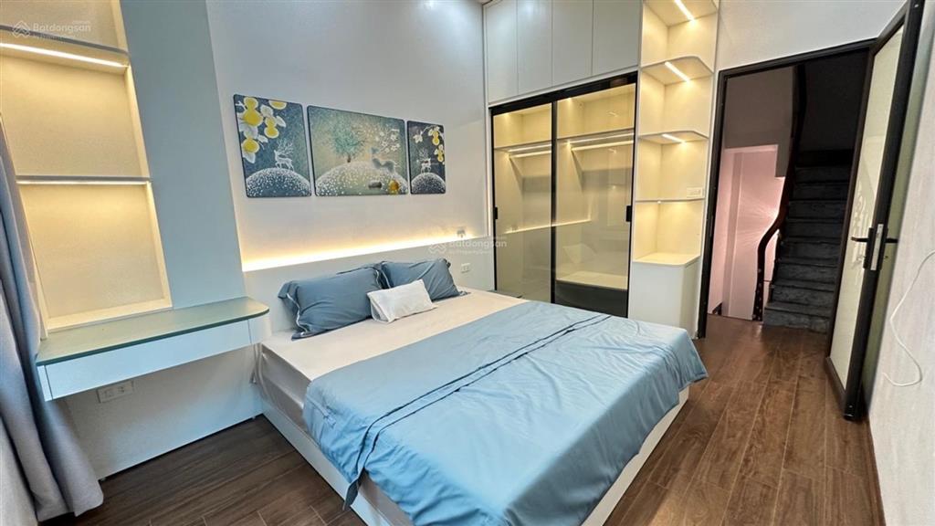 Bán nhà kinh doanh chính kinh thanh xuân 5 tầng 3 ngủ giá 8.35 tỷ.