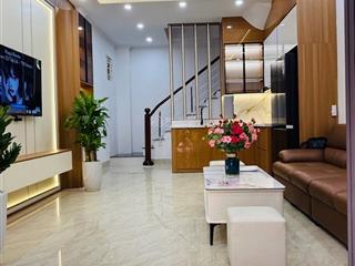Bán nhà đẹp thanh xuân  phân lô  ô tô đỗ cửa rộng  thoáng  kinh doanh nhỏ  chỉ hơn 10 tỷ.