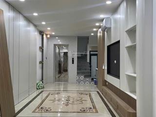 Bán nhà 6 tầng thang máy quan nhân thanh xuân, sát hồ điều hòa, sổ nở hậu, giá 12.9 tỷ.
