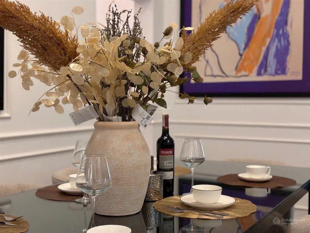 Chính chủ bán the crest residence thủ thiêm 115m2, 2pn+1, sẵn sổ, giá tốt 31.5 tỷ