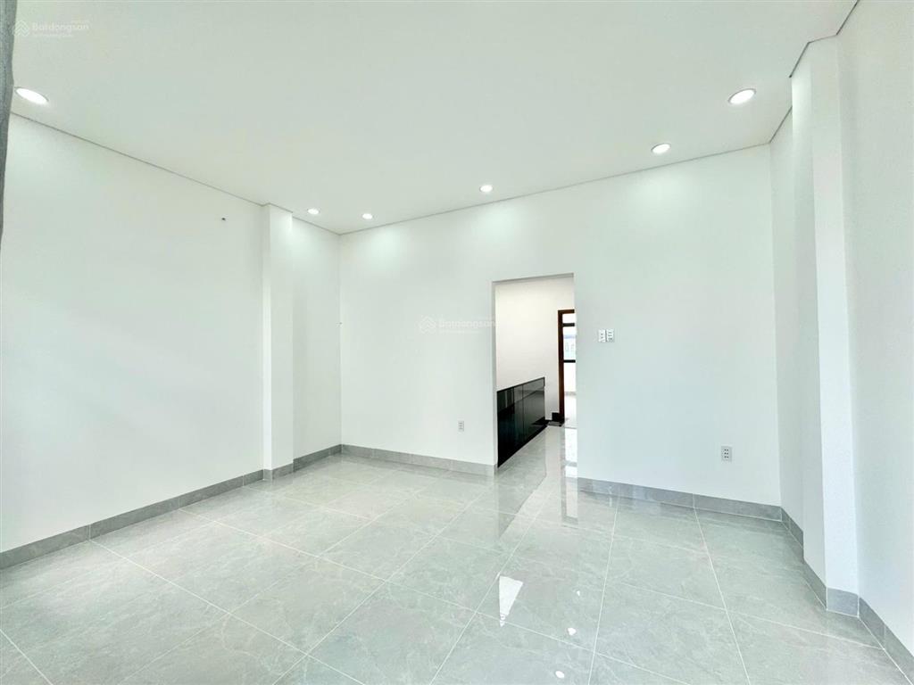 Bán gấp căn nhà phố tại the sol city, 4,5 tỷ, 5x15m, hàng hiếm tại the sol