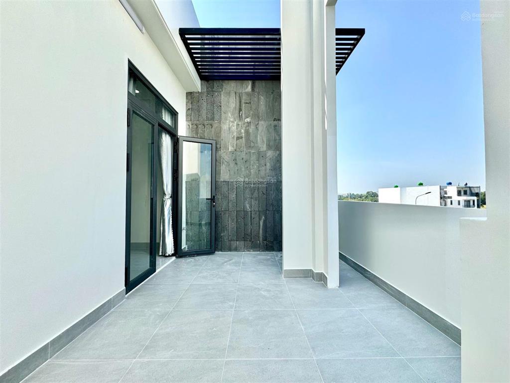 Bán gấp căn nhà phố tại the sol city, 4,5 tỷ, 5x15m, hàng hiếm tại the sol