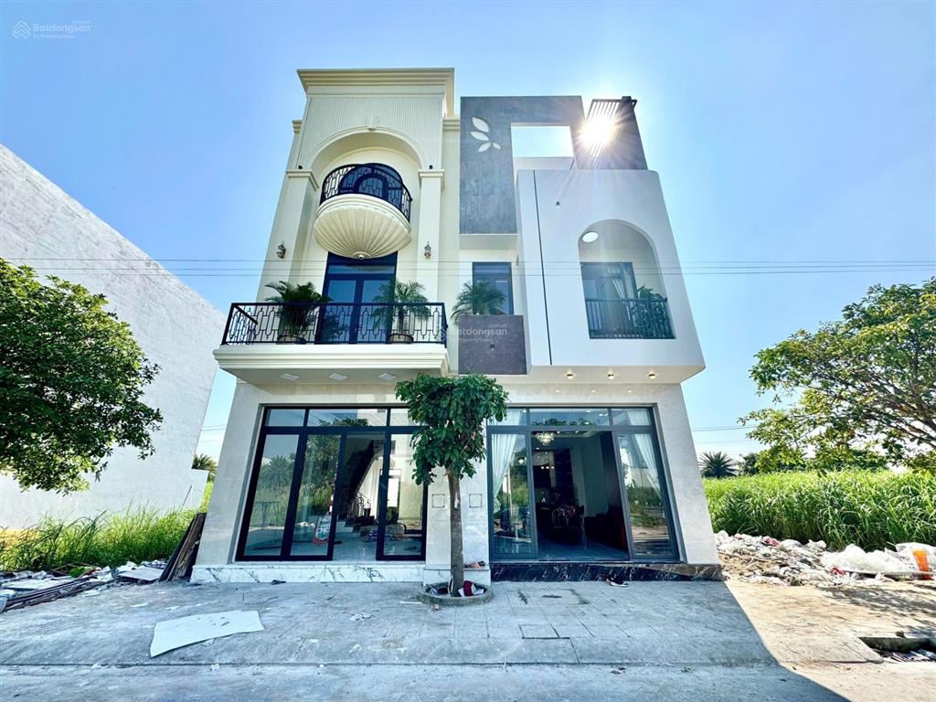 Bán gấp căn nhà phố tại the sol city, 4,5 tỷ, 5x15m, hàng hiếm tại the sol