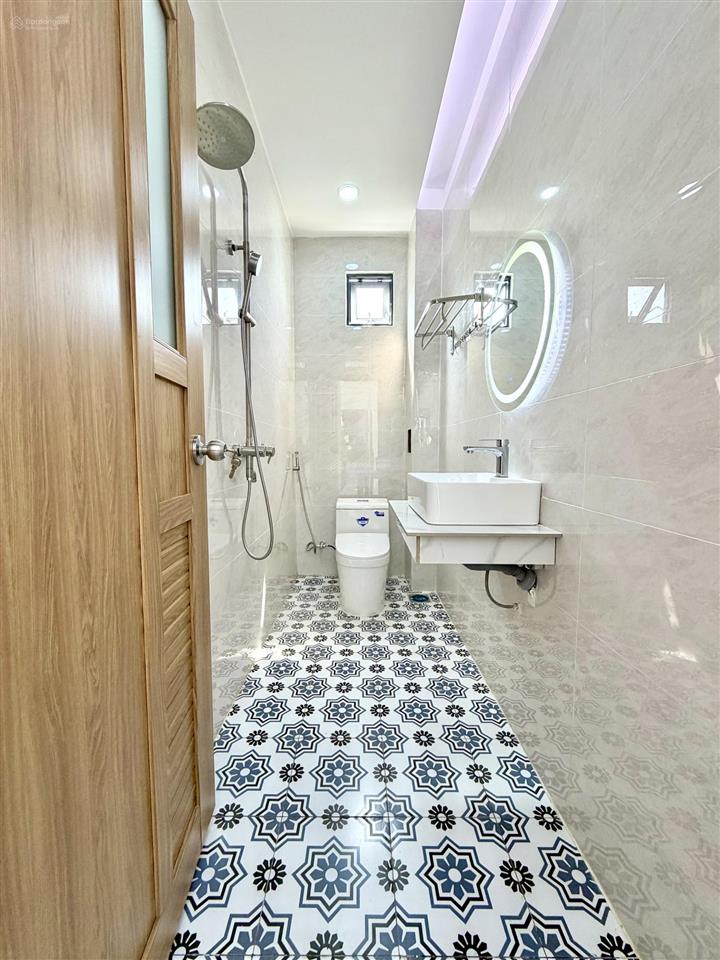 Nhà gác lửng mới xuất hiện ngay trung tâm chợ gò đen,cách ql1a 200m mua ở,đầu tư,cho thuê bao lời