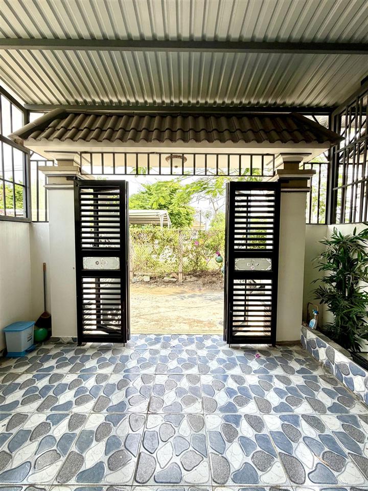 Cơ hội hiếm nhà rẻ nhất khugiá chỉ 1tỷ75 không có căn thứ 2đối diện thcs phước hậu cần giuộc la