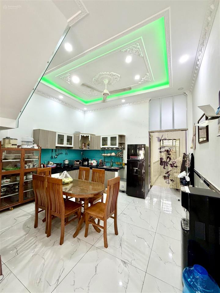 Cơ hội hiếm nhà rẻ nhất khugiá chỉ 1tỷ75 không có căn thứ 2đối diện thcs phước hậu cần giuộc la