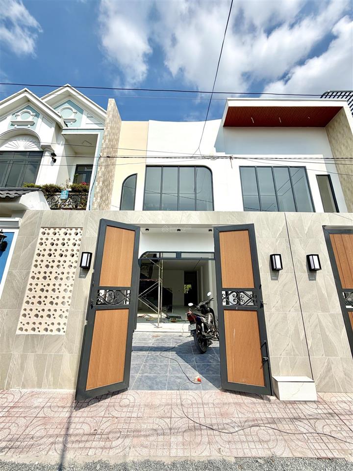 Nhà phố đang hoàn thiện tại đường bờ chùa, sát trường tiểu học long trạch 1, dt 5x20m, 2tt, 3pn, tl