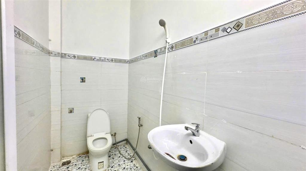 Hàng hiếm tại kđt 5 sao 1, 4pn, 3wc, 100m2 tại đường số 7, giá ưu đãi 3,7 tỷ hoàn công đầy đủ