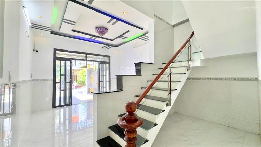Hàng hiếm tại kđt 5 sao 1, 4pn, 3wc, 100m2 tại đường số 7, giá ưu đãi 3,7 tỷ hoàn công đầy đủ