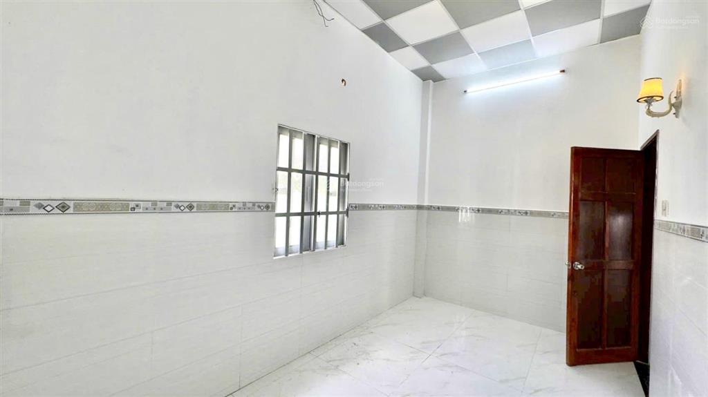 Hàng hiếm tại kđt 5 sao 1, 4pn, 3wc, 100m2 tại đường số 7, giá ưu đãi 3,7 tỷ hoàn công đầy đủ