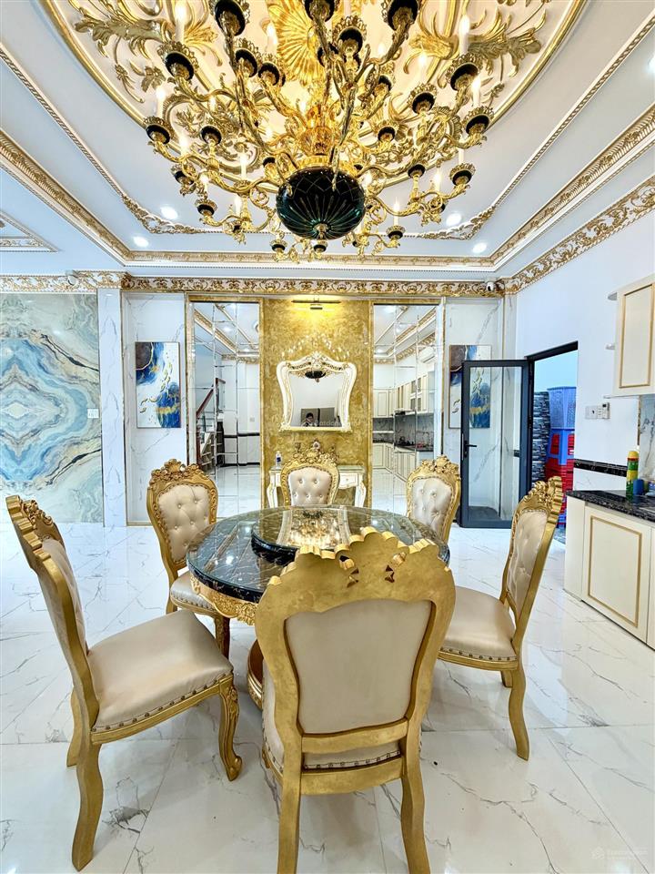 Nhà tân cổ điển 6,18 tỷ, 90m2 view đẹp tại đường số 1, five star eco city, hoàn công đầy đủ