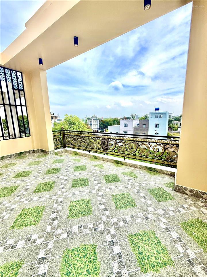 Nhà tân cổ điển 6,18 tỷ, 90m2 view đẹp tại đường số 1, five star eco city, hoàn công đầy đủ