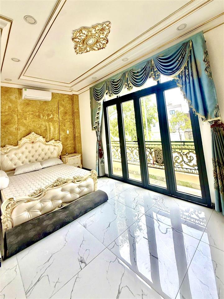 Nhà tân cổ điển 6,18 tỷ, 90m2 view đẹp tại đường số 1, five star eco city, hoàn công đầy đủ