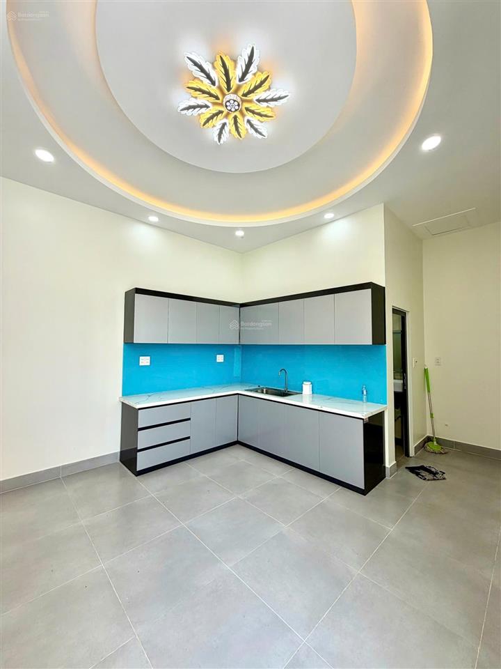 Nhà cấp 4 gốc 2 mặt tiền 169m2 full thổ cư tại huyện bến lức, long an  chỉ nhỉnh tỷ