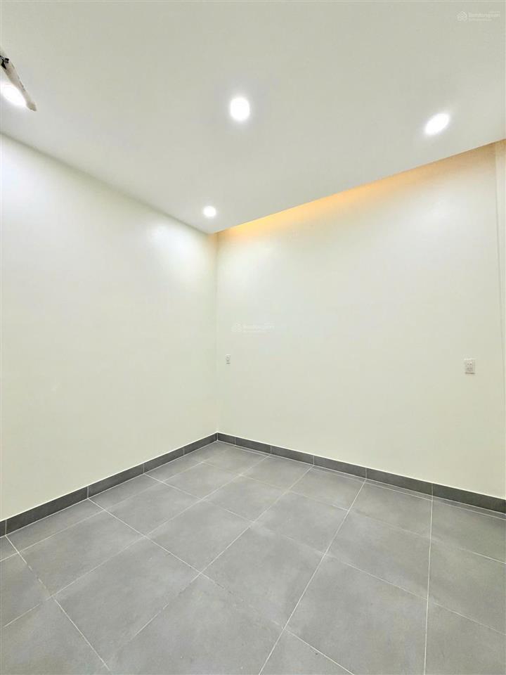 Nhà cấp 4 gốc 2 mặt tiền 169m2 full thổ cư tại huyện bến lức, long an  chỉ nhỉnh tỷ
