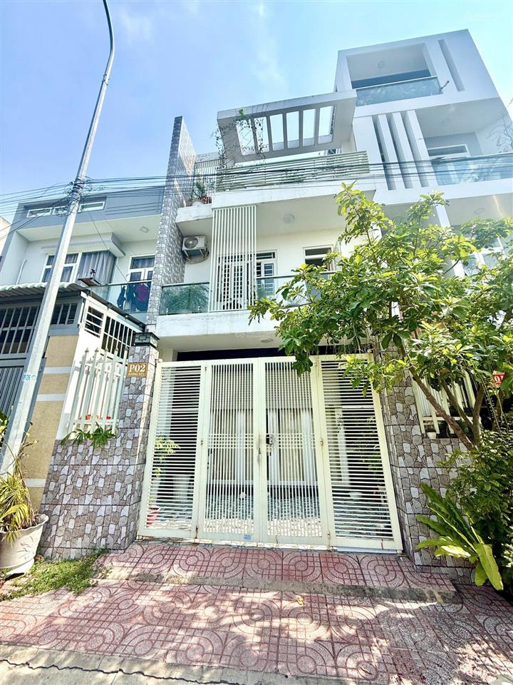 Bán nhà giá tốt khu đô thị năm sao 1  nhà hoàn công đầy đủ, 3 phòng ngủ, pháp lý chuẩn