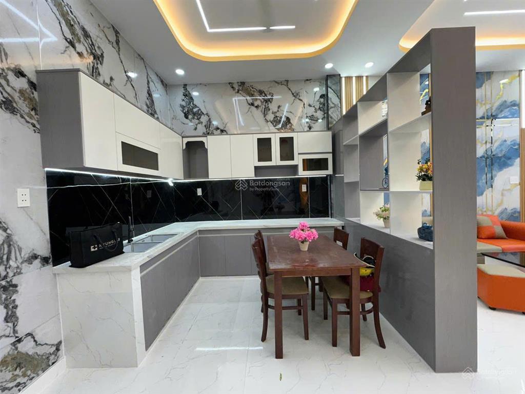 Nhà mới chỉ 2,2 tỷ/căn, sẵn sổ hoàn công, đường bờ chùa, gần chợ long thượng  0936 689 ***