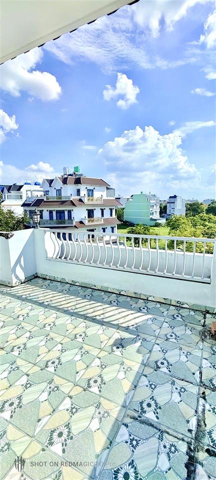 Cho thuê nr 4pn, 4wc, giá ưu đãi 10 triệu, 100m2 tại five star eco city