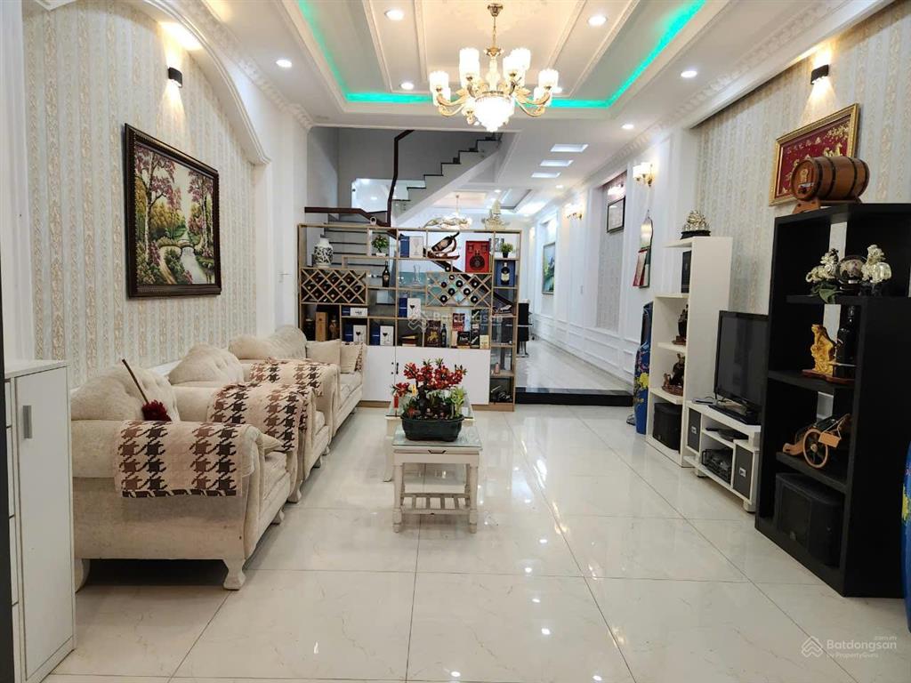Cho thuê nhà riêng tại five star eco city, 13 triệu, 100m2, 4pn, 4wc full nội thất