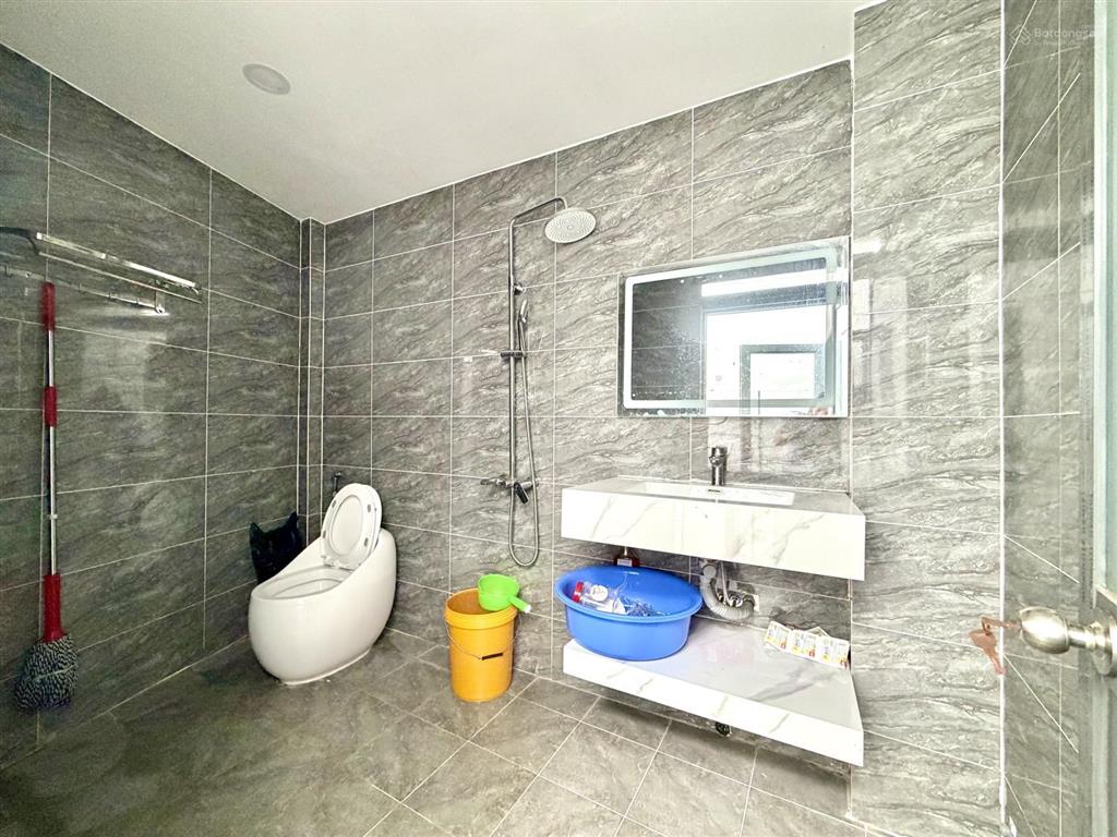 Hàng hiếm! nhà phố 1 lầu 6,7x20m gần kcn cầu tràm đường xe hơi shr hoàn công chỉ 1tỷ980tr bớt lộc
