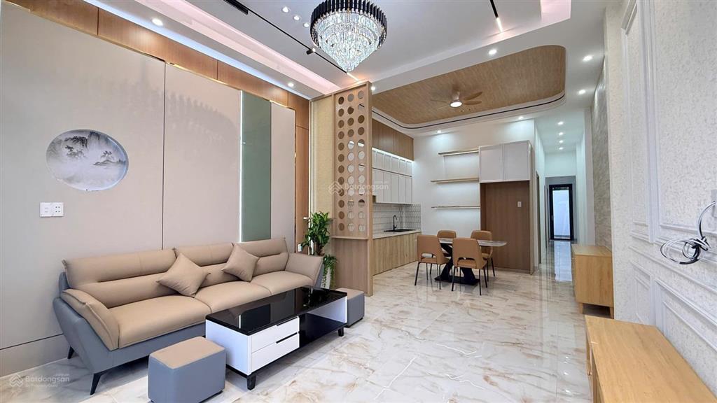 Nhà đẹp gần kcn cầu tràm cách đt826 chỉ 100m 4,5 x 25m | hướng bắc | 3pn 2wc tặng nội thất 2t35 tl