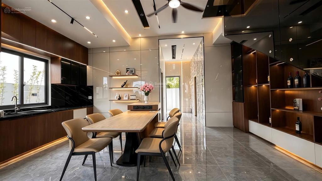 Bán nhà riêng tại sau trường tiểu học phước hậu, 5,8 tỷ, 270m2, view đẹp, giá ưu đãi