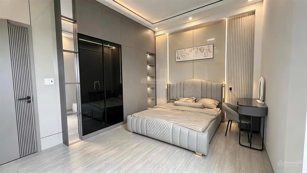 Bán nhà riêng tại sau trường tiểu học phước hậu, 5,8 tỷ, 270m2, view đẹp, giá ưu đãi