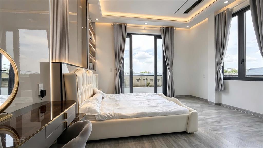 Bán nhà riêng tại sau trường tiểu học phước hậu, 5,8 tỷ, 270m2, view đẹp, giá ưu đãi