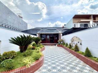 Nhà gỗ phong cách nhật bản đường trường học, phước lý 6x50m sân vườn rộng, tiểu cảnh đẹp 5,1 tỷ