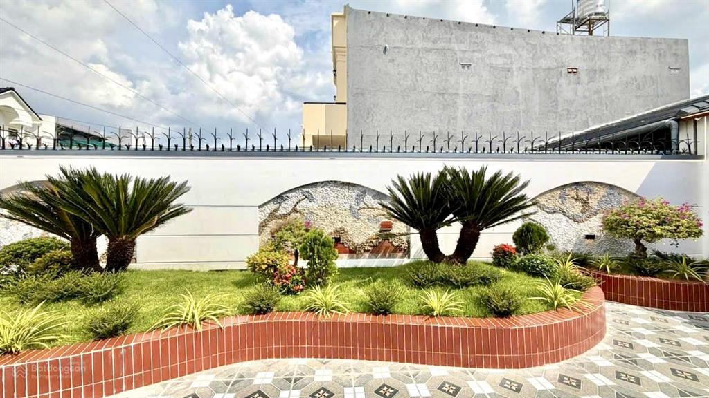Nhà gỗ phong cách nhật bản đường trường học, phước lý 6x50m sân vườn rộng, tiểu cảnh đẹp 5,1 tỷ