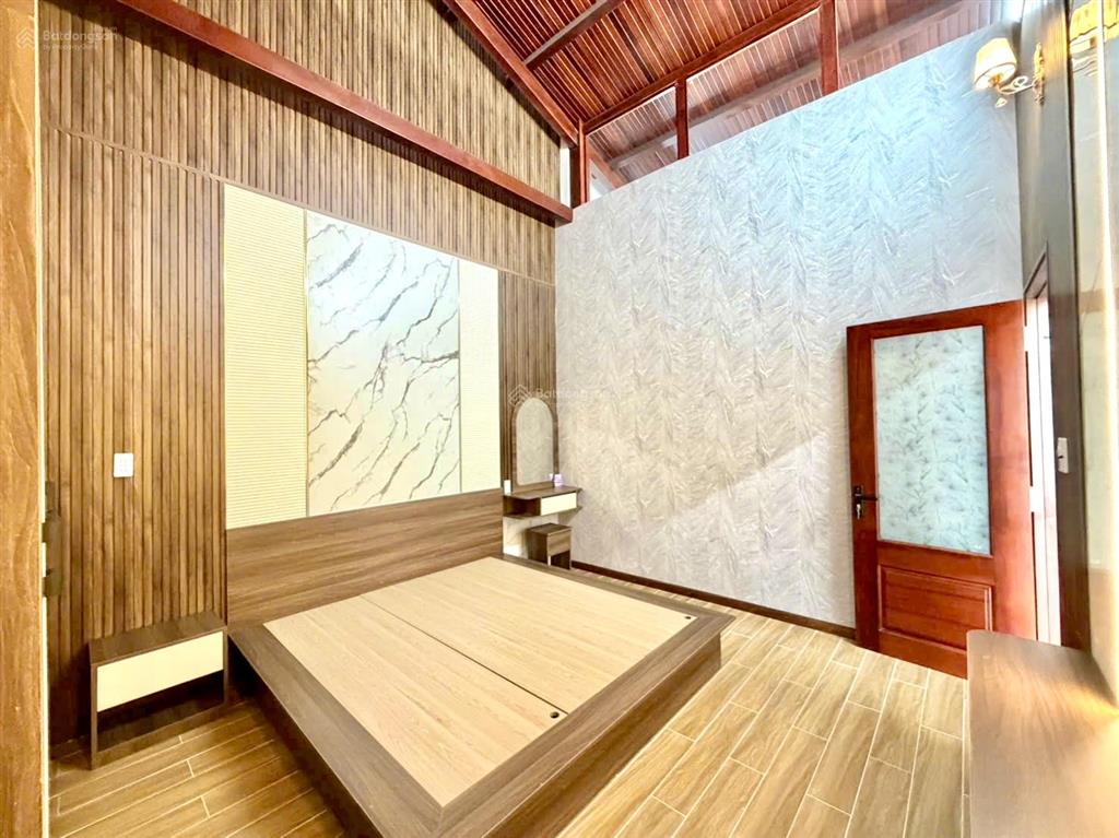 Nhà gỗ phong cách nhật bản đường trường học, phước lý 6x50m sân vườn rộng, tiểu cảnh đẹp 5,1 tỷ