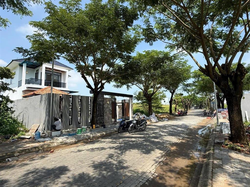 Bán đất nền dự án 250m2, 2,4 tỷ tại làng biệt thự vườn gia phú viên, cần đước, long an