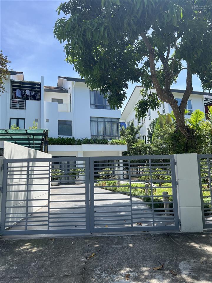 Bán bt song lập gamuda gardens  318m²  mt 11m  giá 113 tỷ kiến trúc sư võ trọng nghĩa.