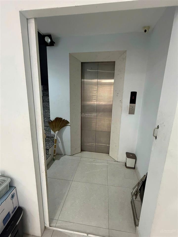 Bán nhà mặt phố trung phụng  4 ô tô tránh  45m2, mt5m, giá32.5tỷ, kinh doanh  thang máy.