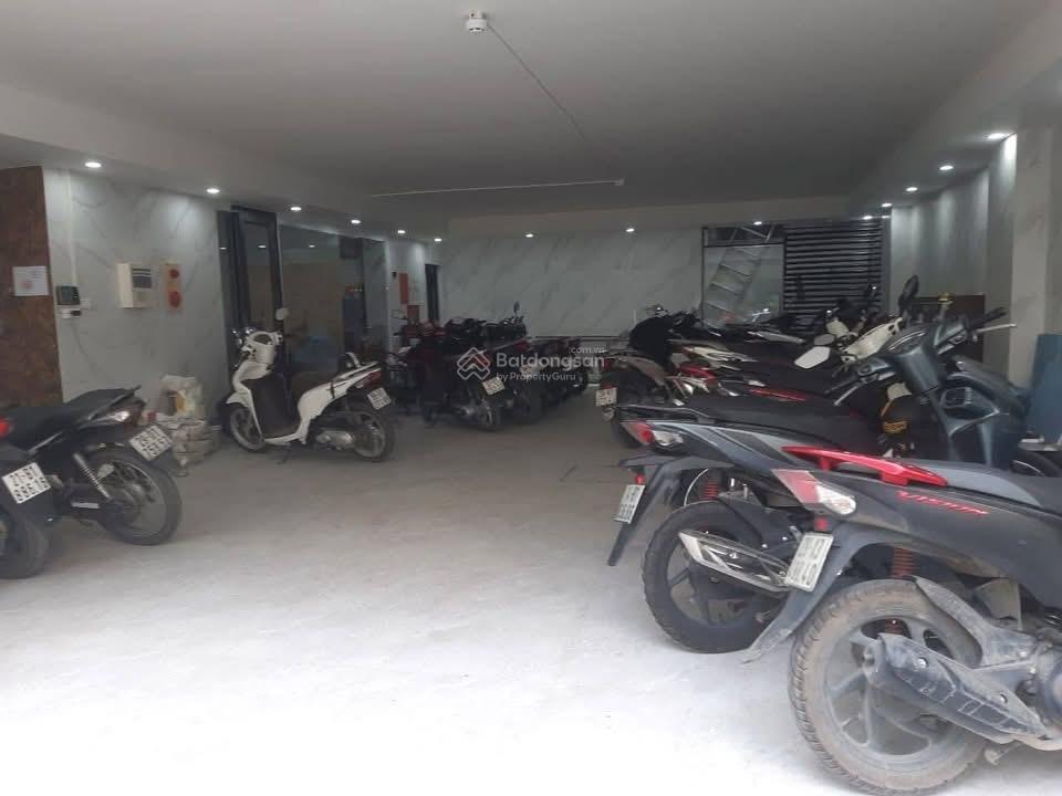 Bán toà vp phố dương khuê 100m2 mt9,6m giá  61,5 tỷ  kinh doanh  thang máy  dòng tiền.
