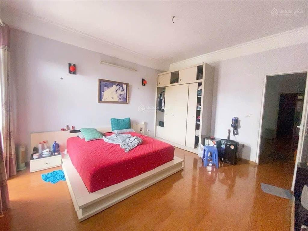 Bán nhà phân lô văn quán 88m2  mt 4,6m  26,8 tỷ  kinh doanh ô tô tránh.