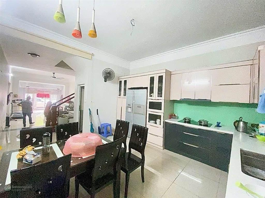 Bán nhà phân lô văn quán 88m2  mt 4,6m  26,8 tỷ  kinh doanh ô tô tránh.