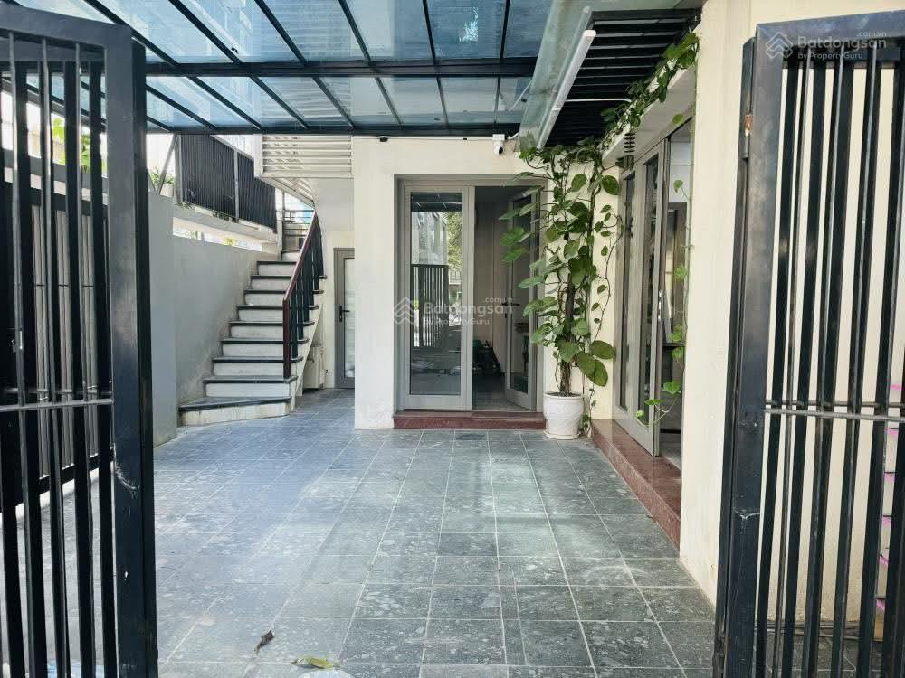 Bán liền kề góc nguyễn tuân  107m2  8 tầng  70 tỷ  thang máy  kinh doanh.