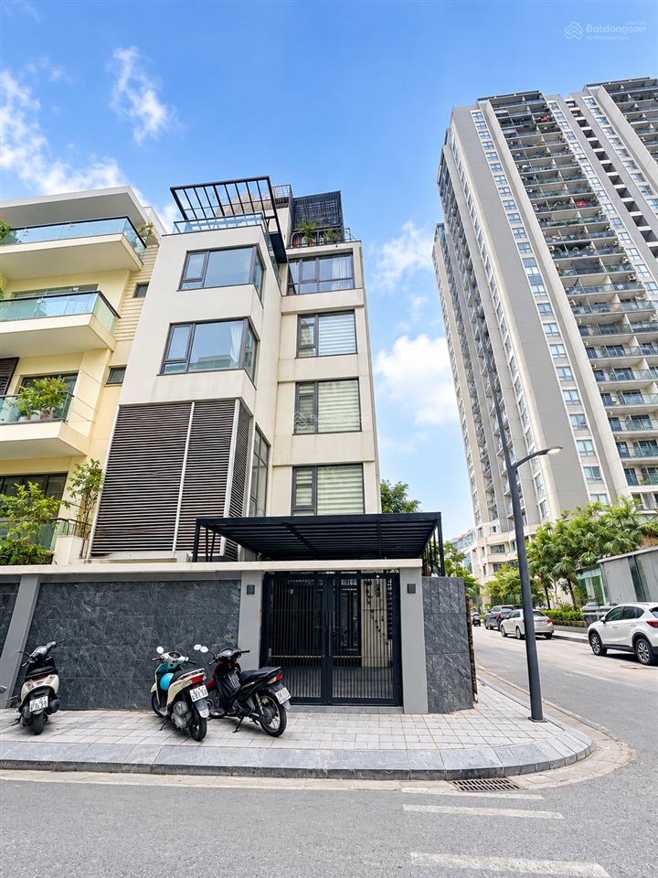Bán liền kề góc nguyễn tuân  107m2  8 tầng  70 tỷ  thang máy  kinh doanh.
