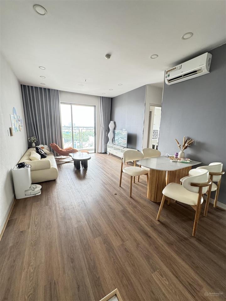 Bán compass one 78m2, 2pn, 2wc, giá 2,2 tỷ  view đông nam, sổ hồng riêng