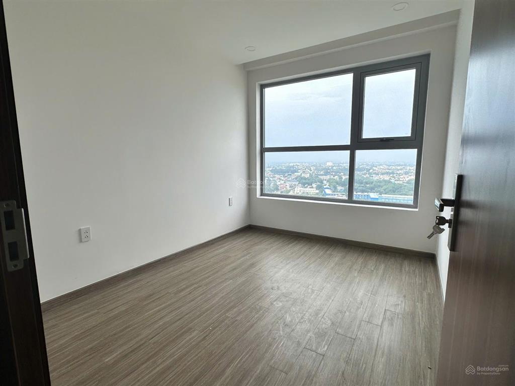 Căn 3pn happy one central 94m2 nhà mới 100% 3.7 tỷ